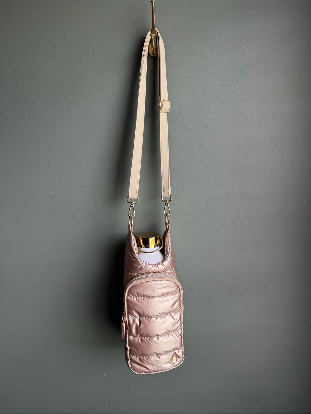 NWOT Quilted Metallic Gold Crossbody Bottle Bag - Women